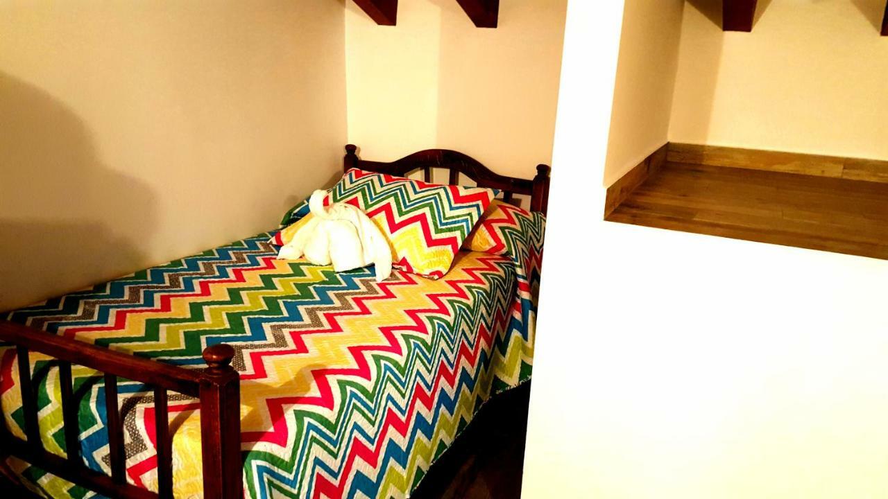 Casas Rurales Almoguer Frailes エクステリア 写真
